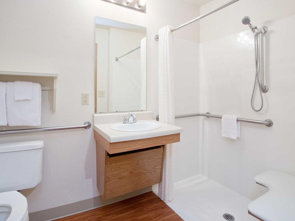 Woodspring Suites Kansas City Mission Merriam Luaran gambar