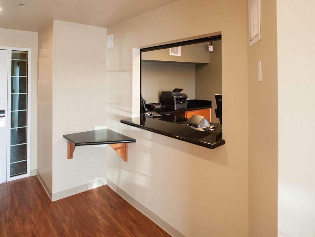 Woodspring Suites Kansas City Mission Merriam Dalaman gambar